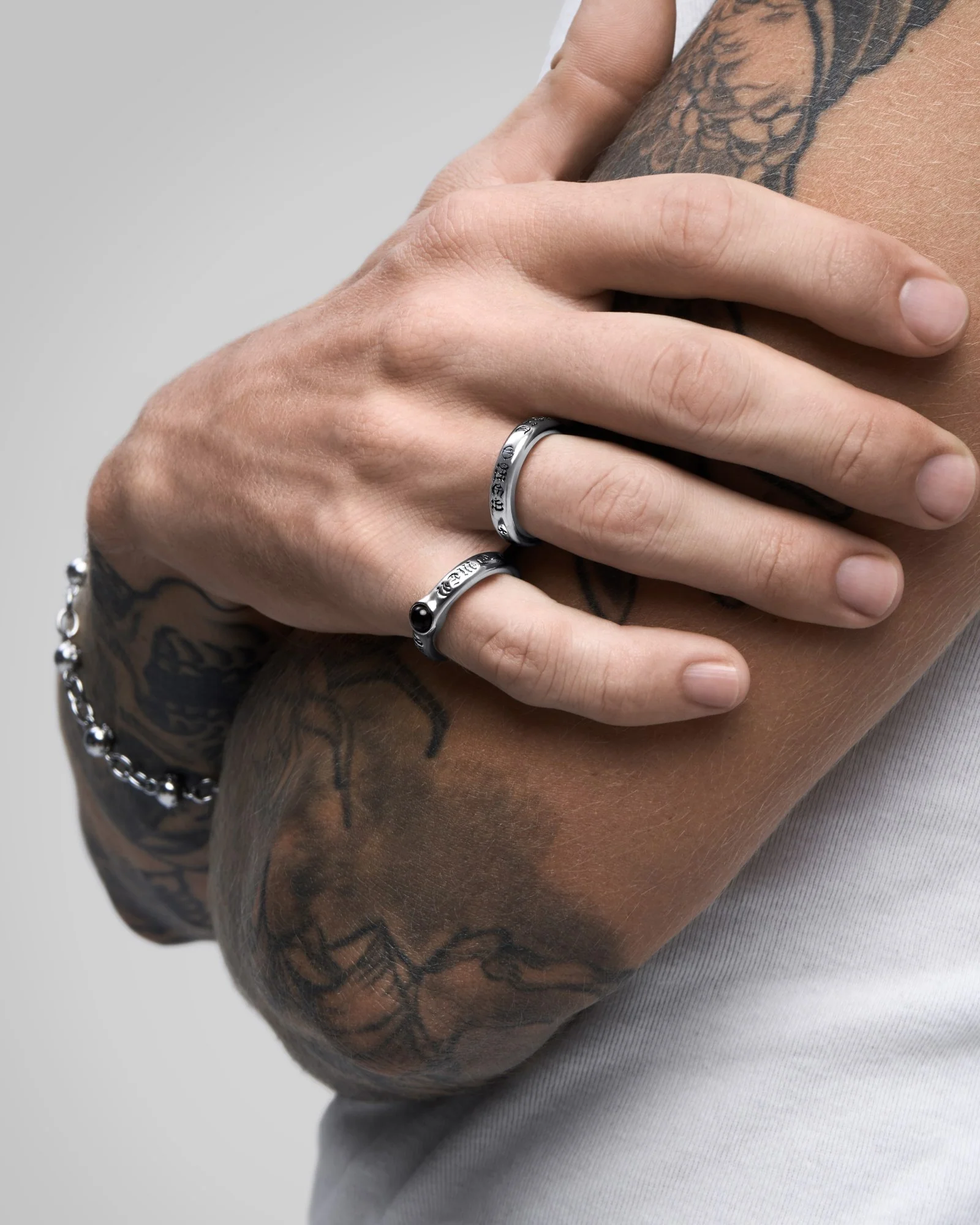 ABSIT OMEN Amulet Ring - Image 4