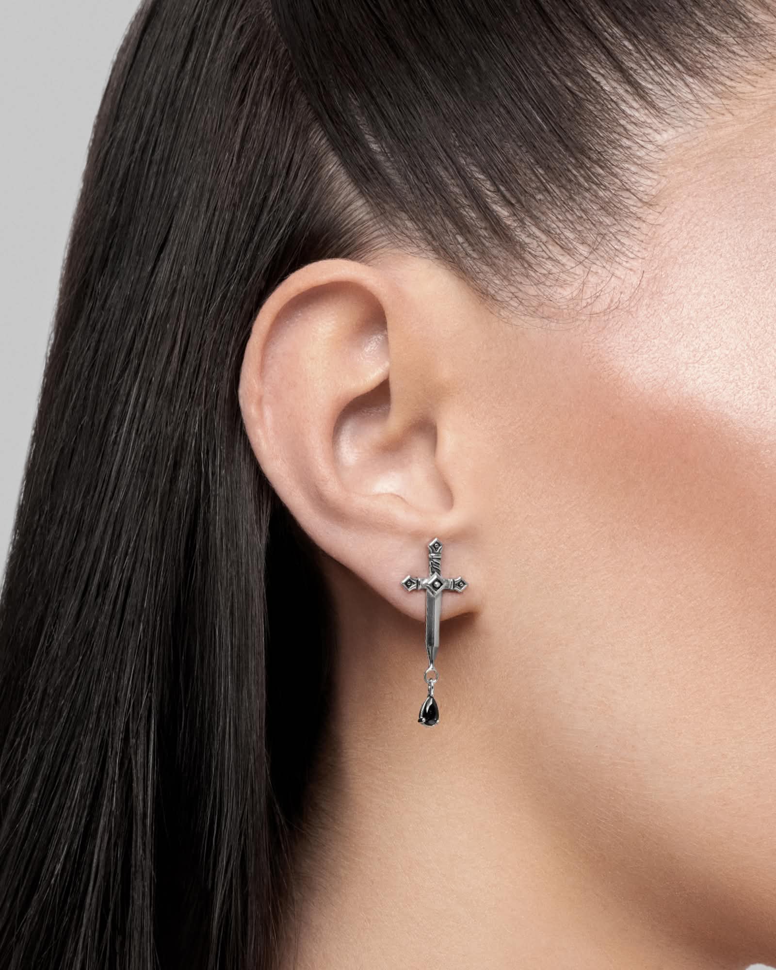Aradia stud earrings – 925 silver - Image 2