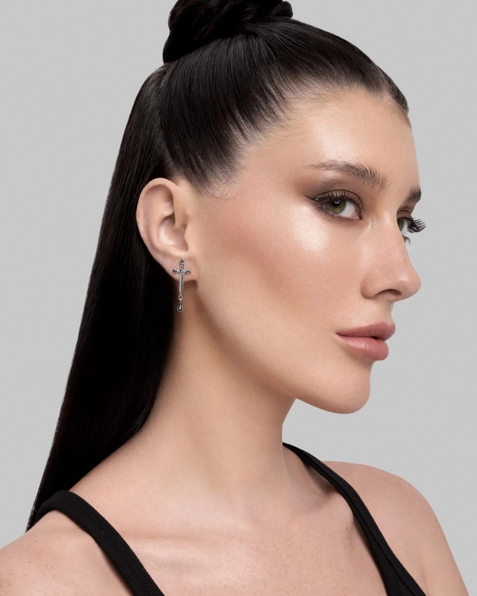 Aradia stud earrings – 925 silver - Image 3