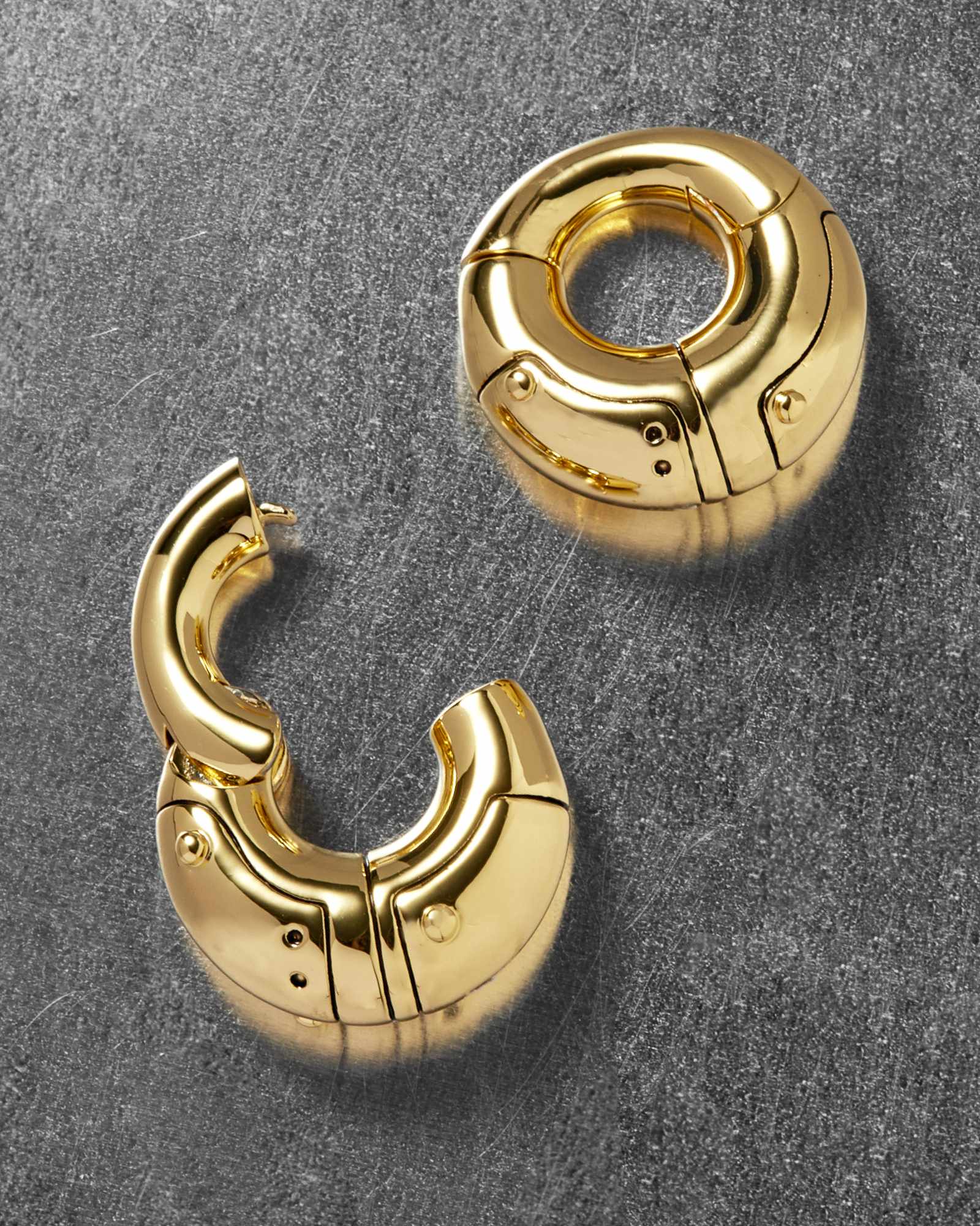 Atomic Hangers - Image 8