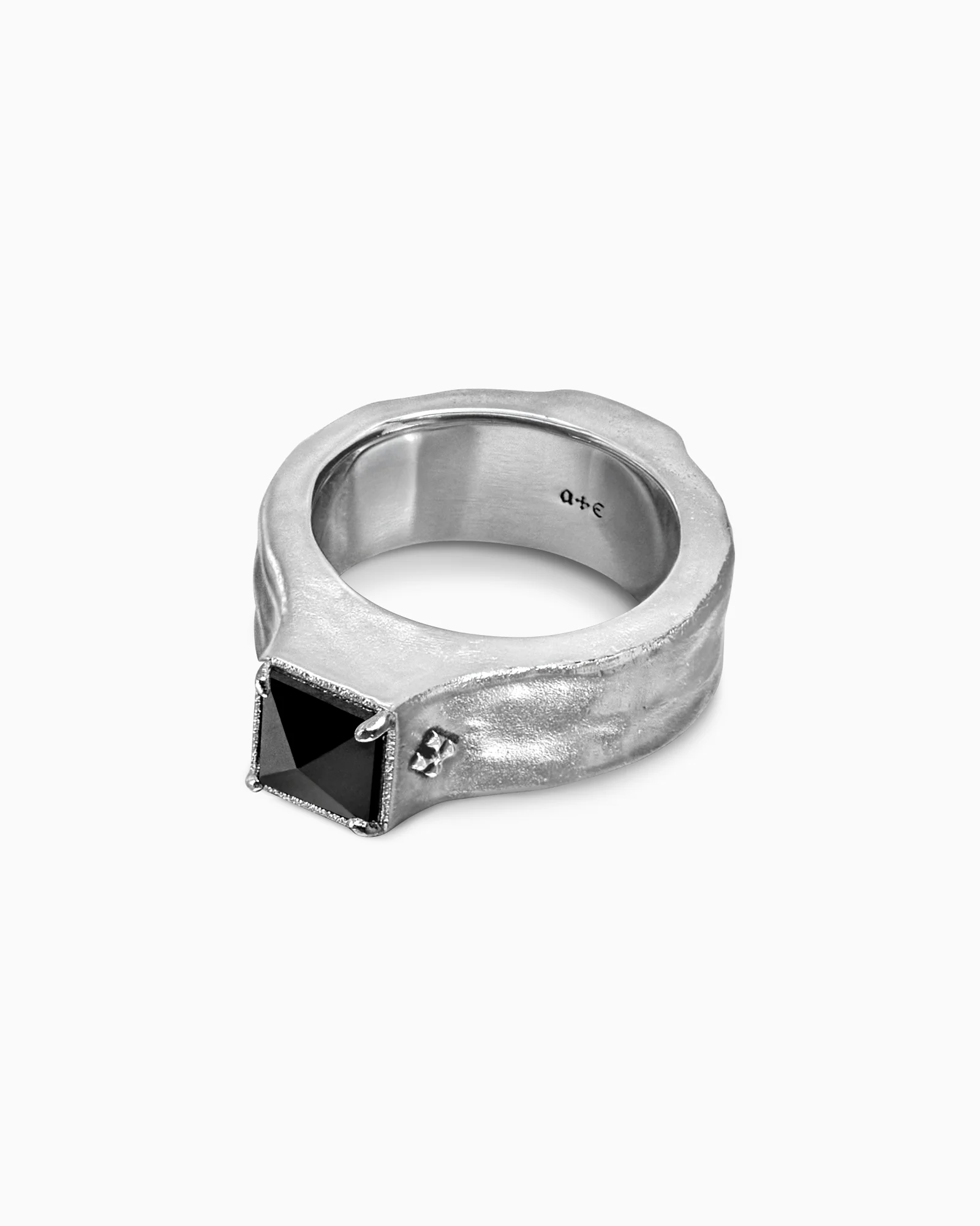 BLACK CASTLE Ring
