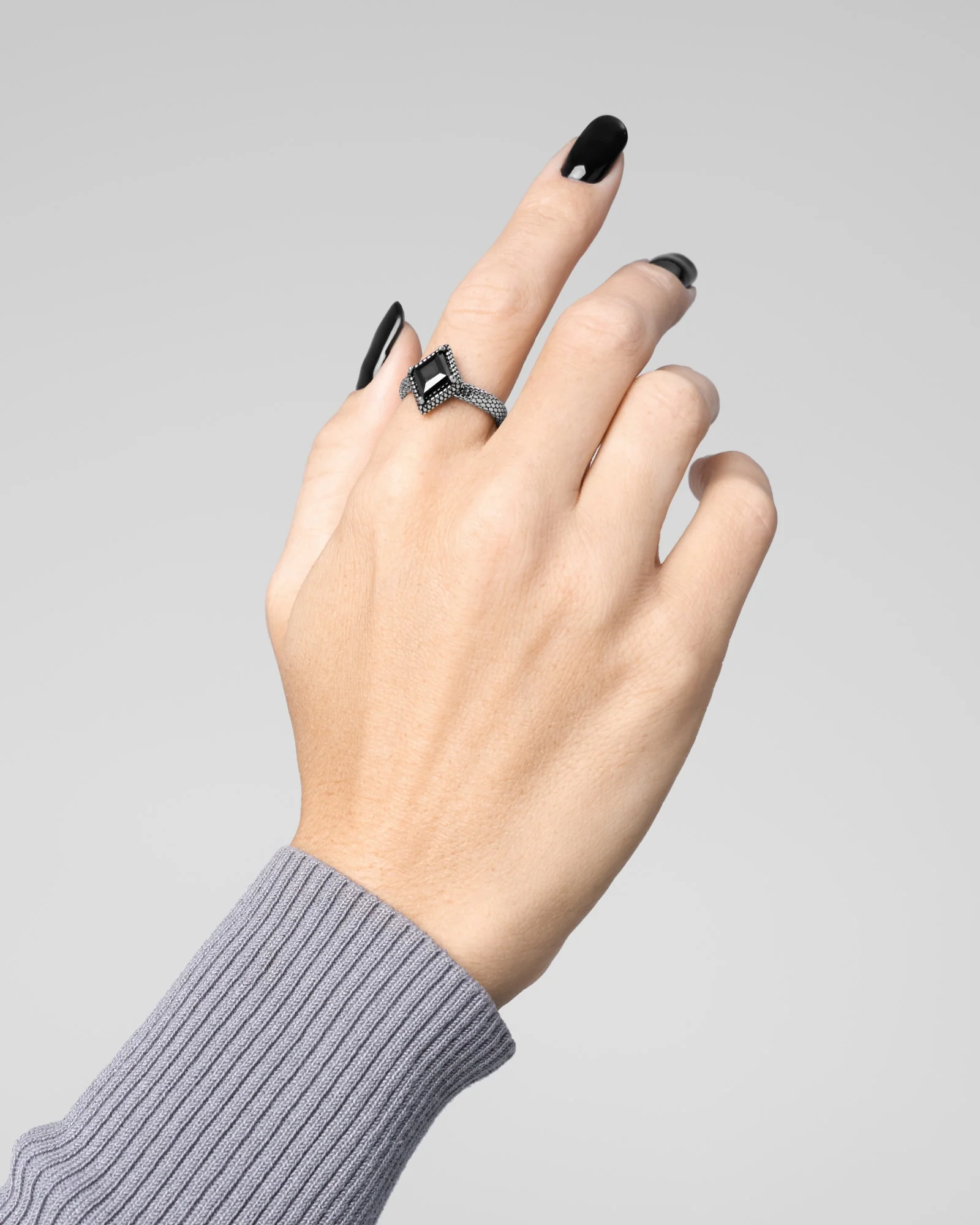 Black Lake Serpent Ring - Image 3