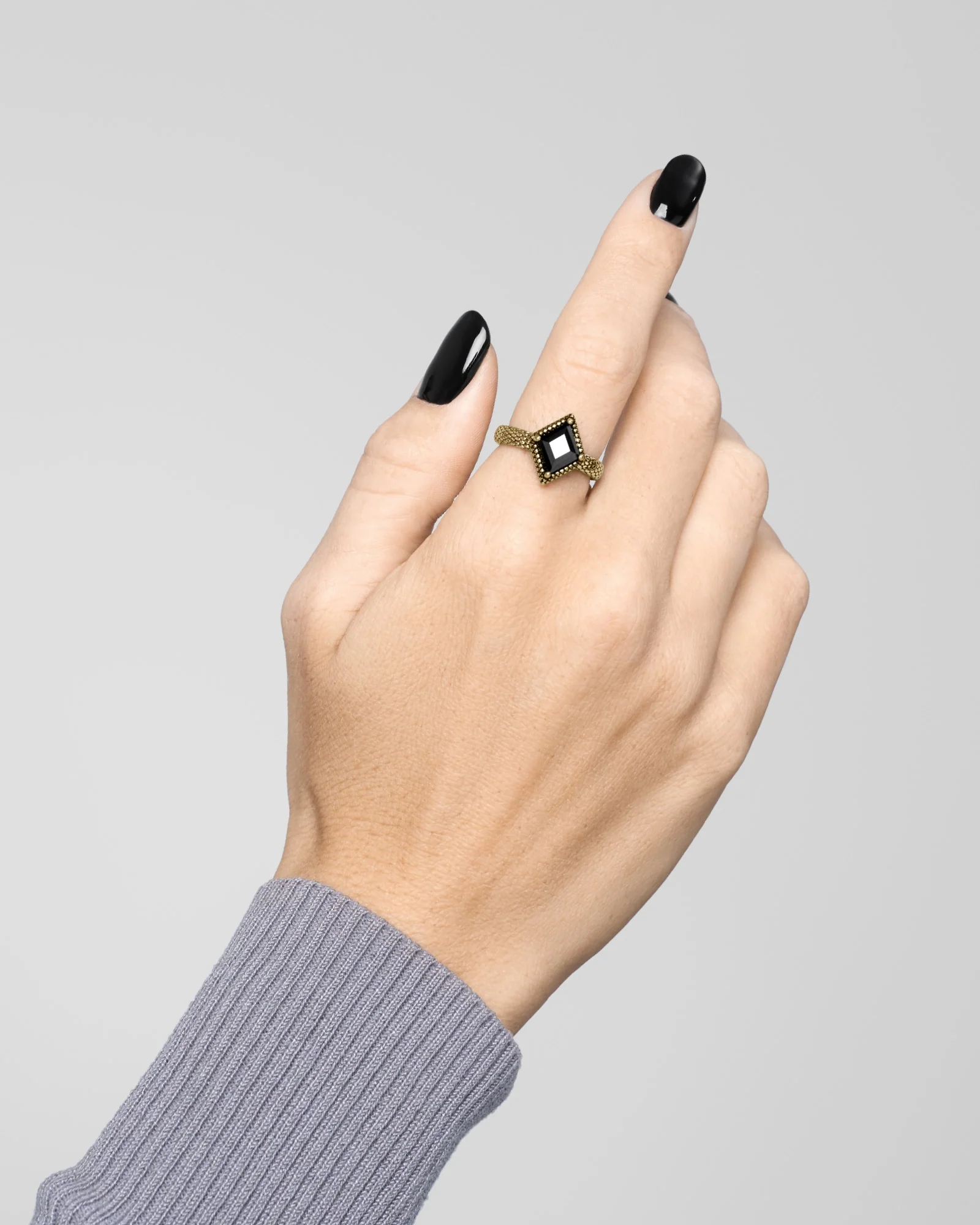 Black Lake Serpent Ring - Image 4