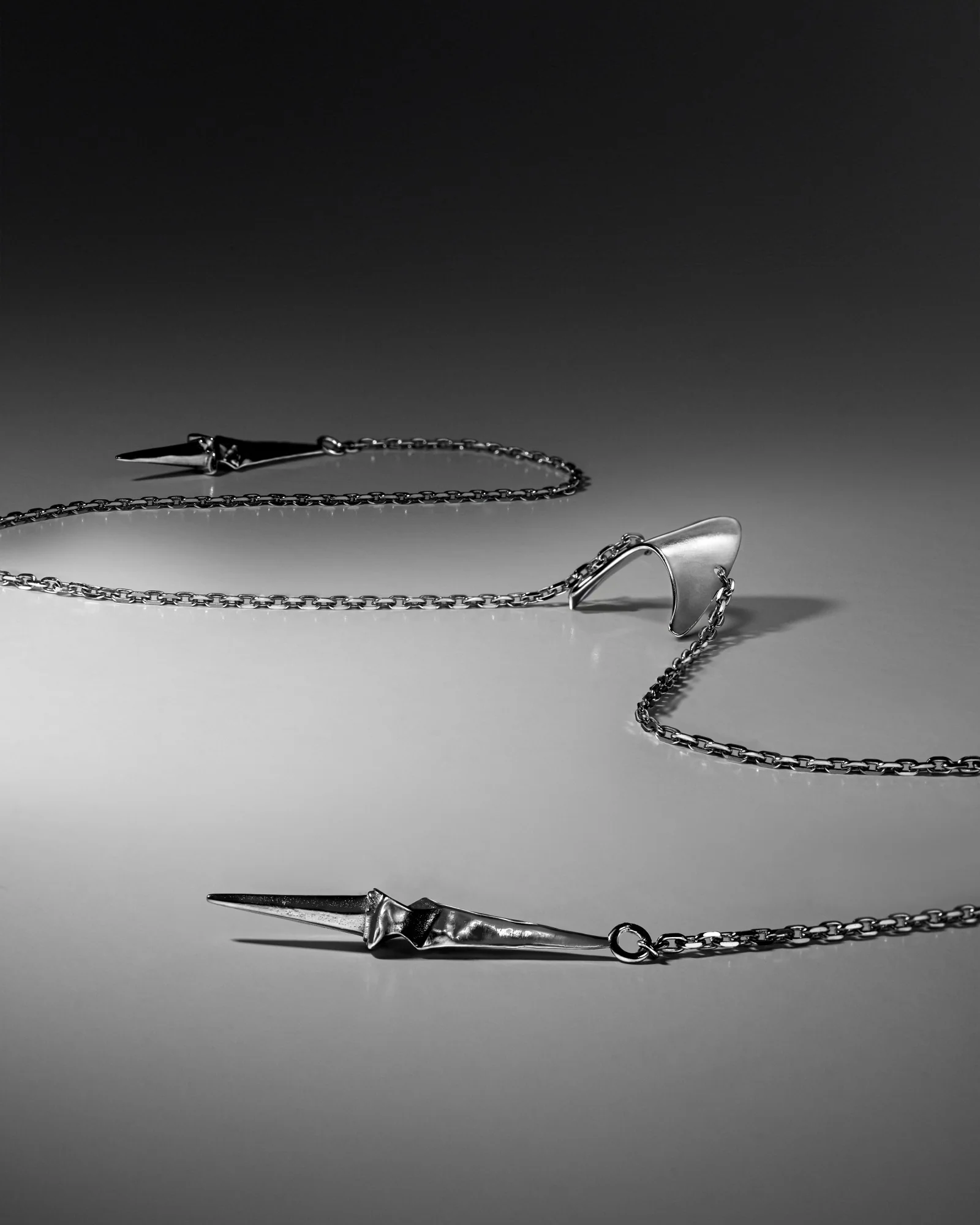 HERESIA Face Chain - Image 6