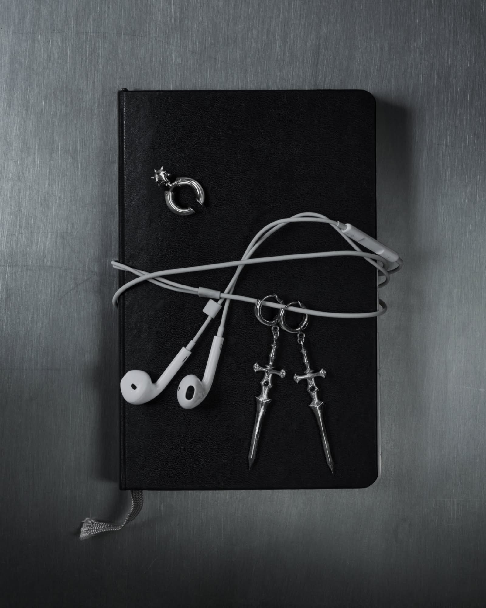 Meg Murayama x Ask & Embla Duskrider ear cuff - Image 7