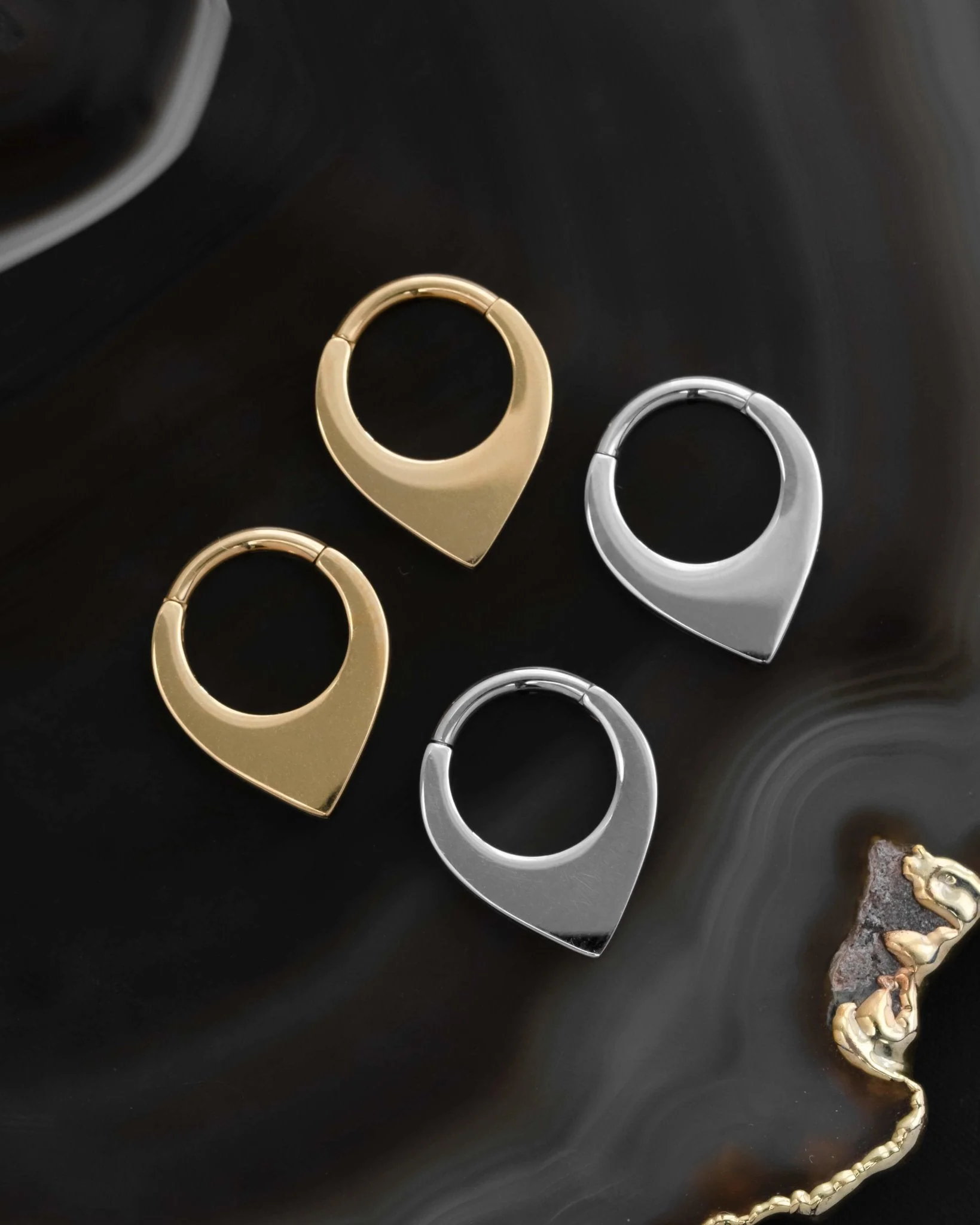 Penelope Planchette Clicker - Image 9